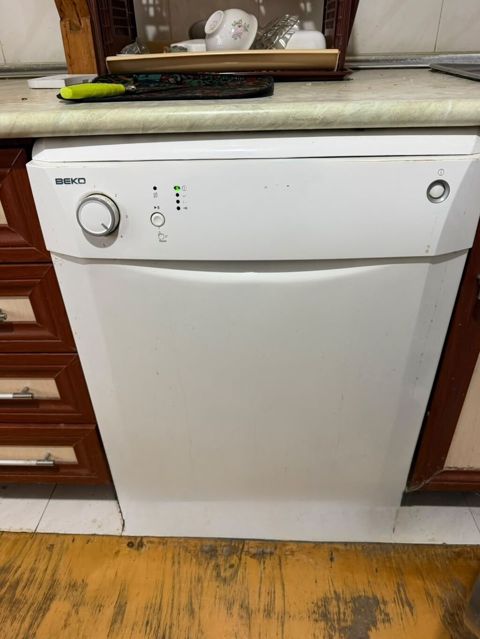 Beko qabyuyan maşın – 14 nəfərlik (14 person). Model: AFA 4899 (Razın — Bakı