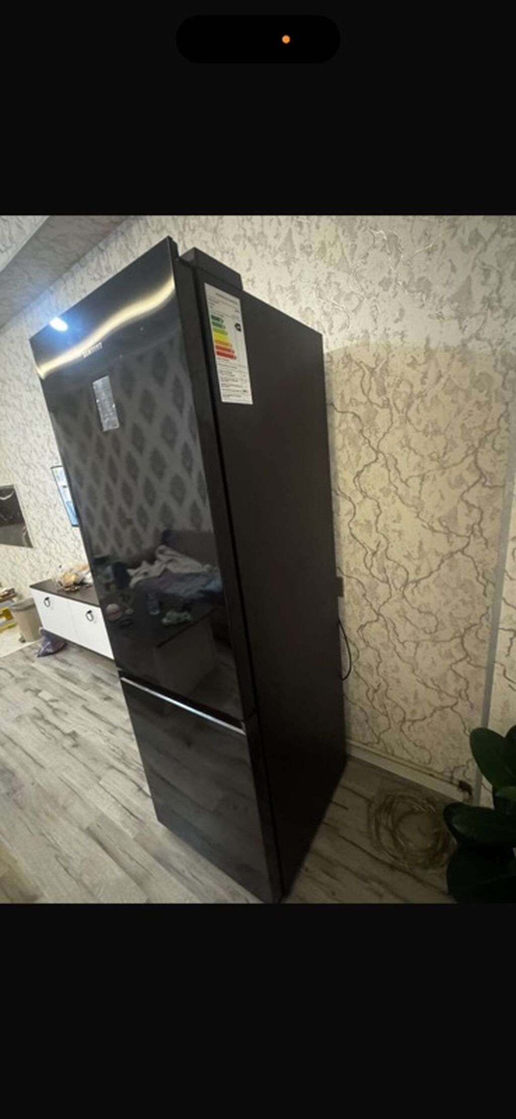 İşlənmiş 2 qapılı Samsung Soyuducu Satılır, rəng - Qara, Təkərli — Soyuducular, Bakı (3)