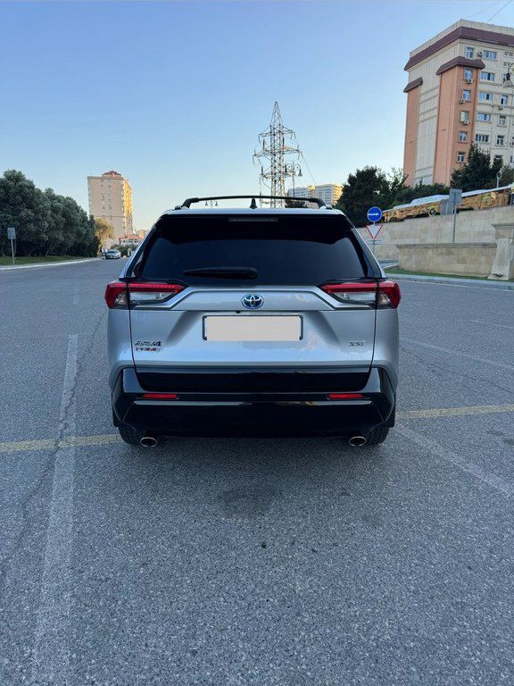 Toyota RAV4, 2.5 L, 18.1 kWh, 2023 il, 44 000 km — Avtomobillər, Bakı (7)