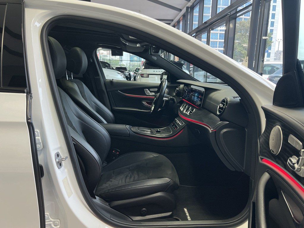 Mercedes E 300 de, 2.0 L, 13.5 kWh, 2023 il, 65 000 km — Avtomobillər, Bakı (10)