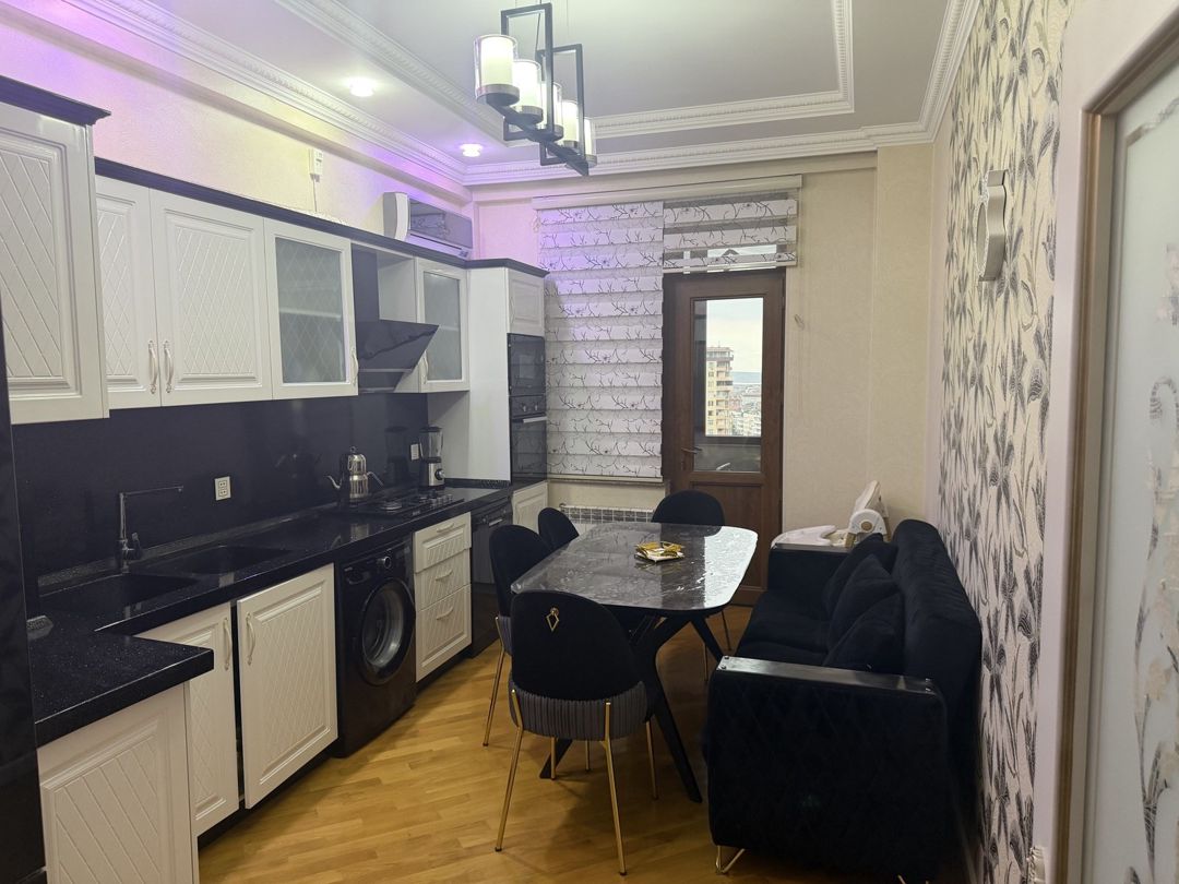 Satılır 3 otaqlı yeni tikili 130 m² — Mənzil, Bakı (4)
