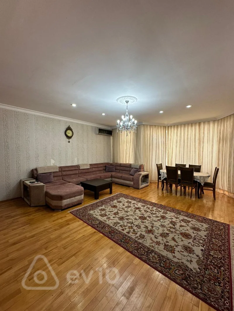 3 otaqlı mənzil, 150 m², Ənvər Hüseynov küçəsi — kirayə — 1 000 ₼ · Bakı · Mənzil 3 otaqlı mənzil, 150 m², Ənvər Hüseynov küçəsi — kirayə — Bakı