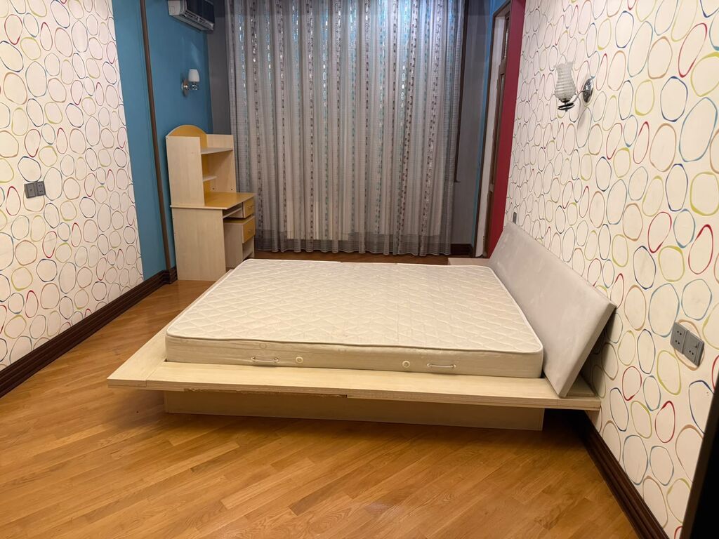 Taxd 120 azn yaxşı vəzyətdə çıxmaldı Nizami met Nəzrin — Yataqlar, Bakı