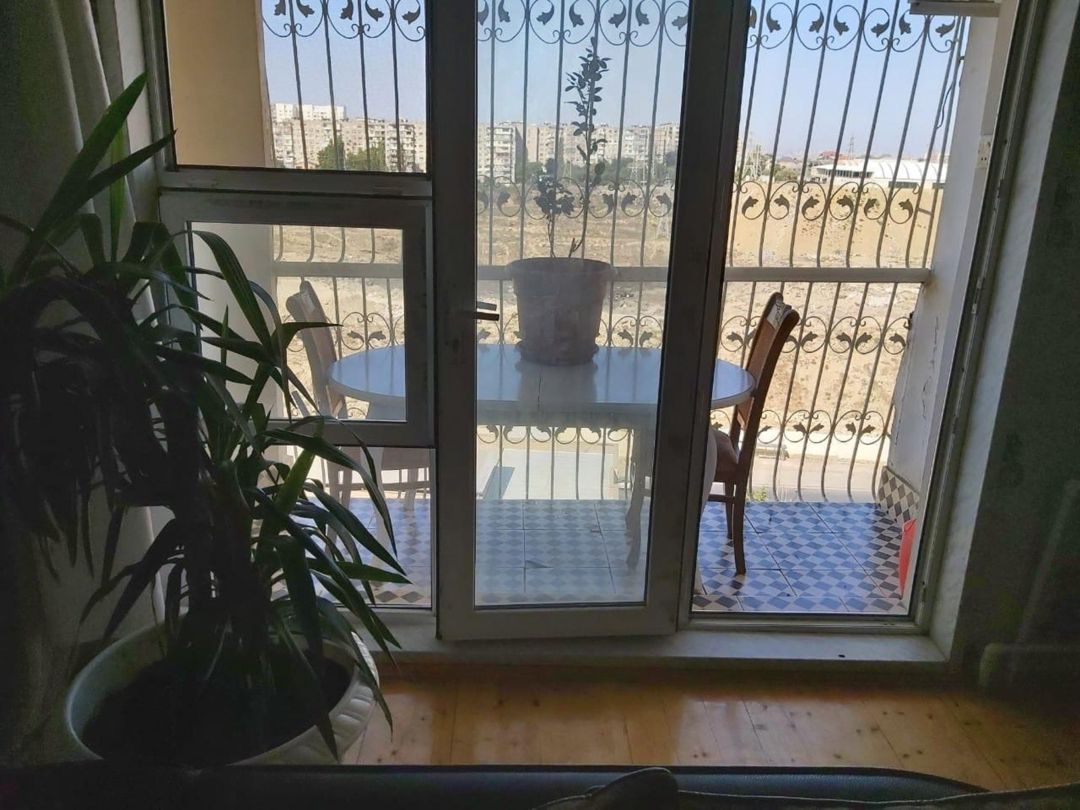 Satılır 4 otaqlı köhnə tikili 100 m² — Mənzil, Bakı (12)