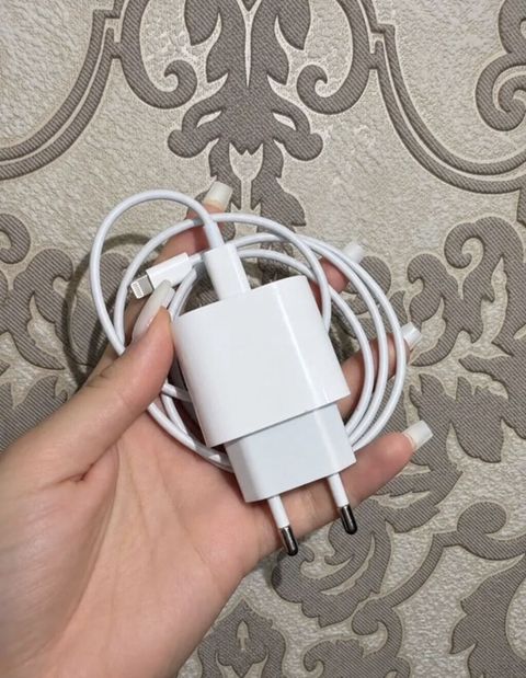 Apple şarj cihazı və Lightning kabeli dəsti ikinci əl Hər ikisi — 65 ₼ · Bakı · Şarj cihazları Apple şarj cihazı və Lightning kabeli dəsti ikinci əl Hər ikisi — Bakı