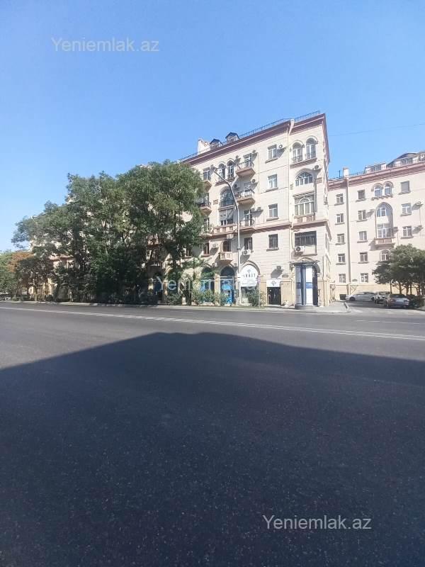 Satılır 3 otaqlı Bina evi menzil (Köhnə tikili), 70 m², Yasamal rayonu — Mənzil, Bakı (2)