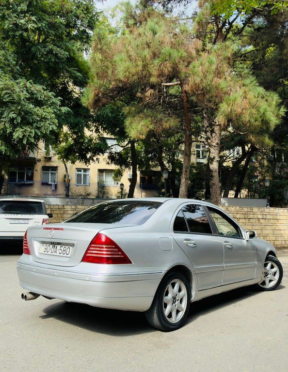 Mercedes C 200, 2.0 L, 2001 il, 245 000 km 90-UA-580 — Avtomobillər, Bakı (9)