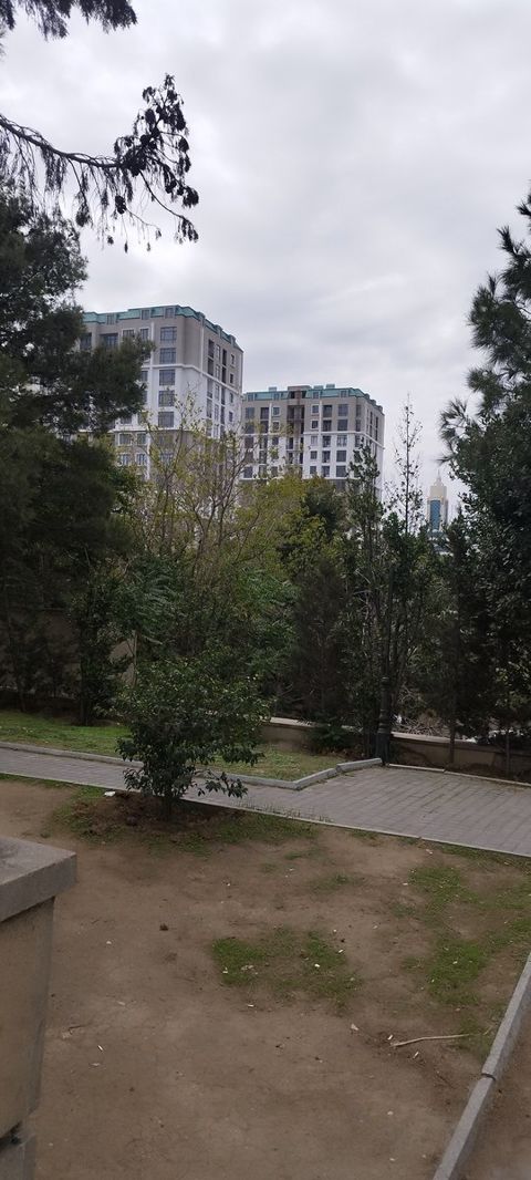 Satılır 4 otaqlı yeni tikili 135 m² — 310 000 ₼ · Bakı · Mənzil Satılır 4 otaqlı yeni tikili 135 m² — Bakı