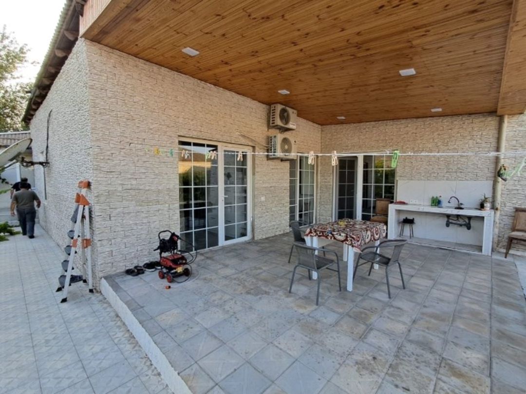 Satılır 5 otaqlı həyət evi/bağ evi 130 m² — Ev, villa, Bakı (2)