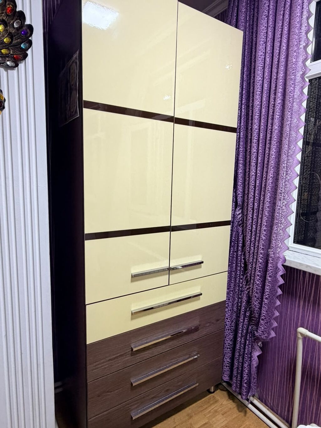Dolab 150 manat.yaxşı vəziyyətdə satılır. ünvan 9 mkr Aynur — Şkaflar, Mehdiabad