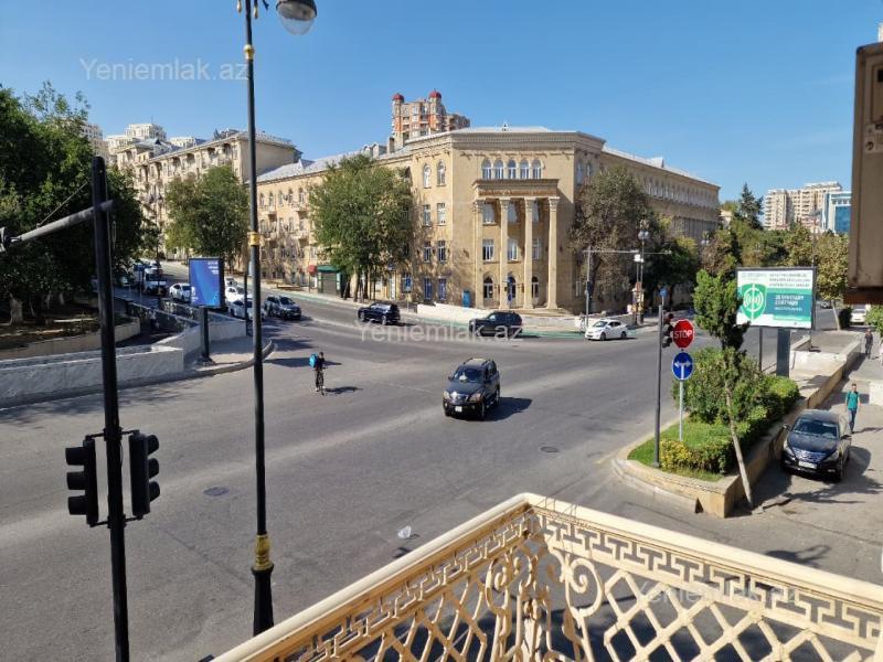 Satılır 3 otaqlı Bina evi menzil (Köhnə tikili), 75 m², Yasamal rayonu — Mənzil, Bakı (6)