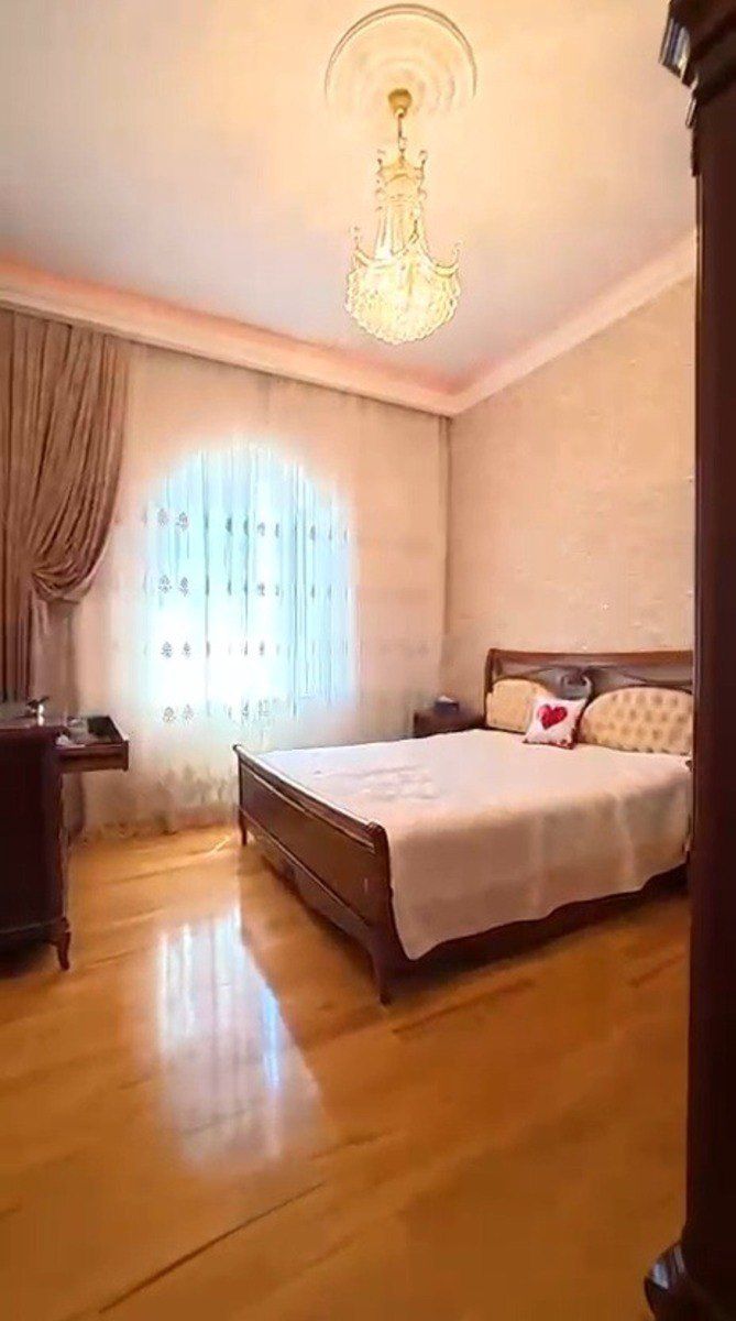 Satılır 12 otaqlı həyət evi/bağ evi 750 m² — Ev, villa, Bakı (8)