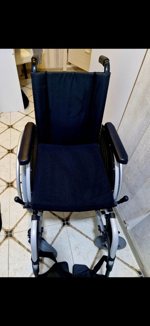 Ottobock əlil arabası - Brend: Ottobock - Tip: Mexaniki, istifadəçi — 140 ₼ · Bakı · Əlil arabalar Ottobock əlil arabası - Brend: Ottobock - Tip: Mexaniki, istifadəçi — Bakı