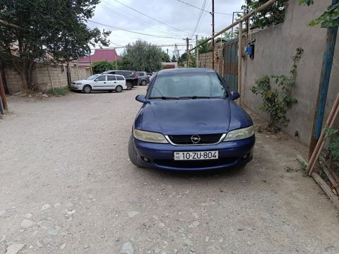 Opel Vectra, 2.0 L, 1997 il, 200 000 km — 4 200 ₼ · Bakı · Avtomobillər Opel Vectra, 2.0 L, 1997 il, 200 000 km — Bakı