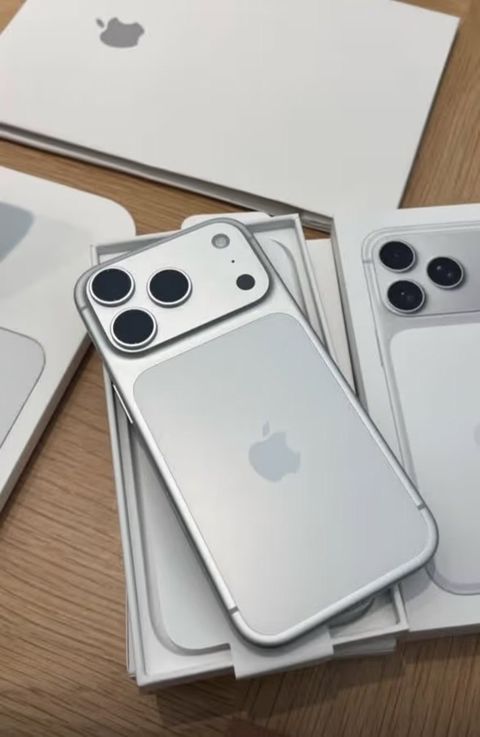 Apple iPhone 17 Pro Max Silver 256GB/12GB — Bakı