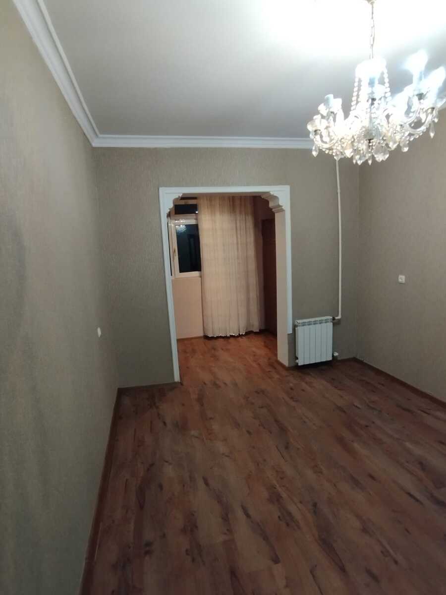Satılır 2 otaqlı köhnə tikili 65 m² — Mənzil, Bakı (3)