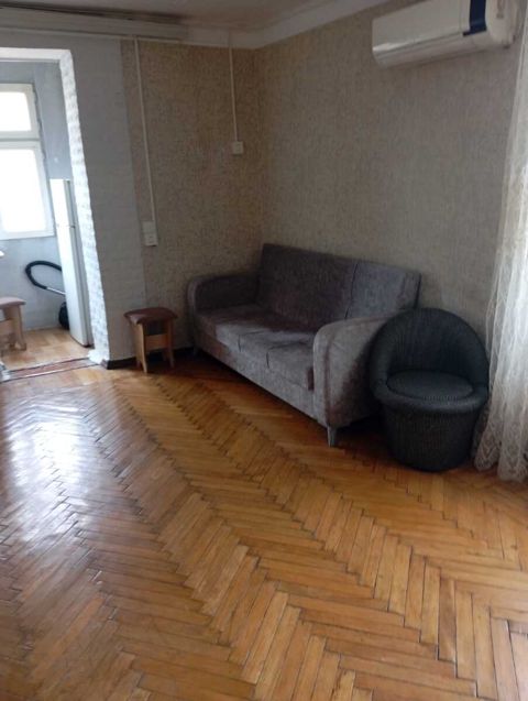 İcarəyə verilir 2 otaqlı köhnə tikili 50 m² — Bakı
