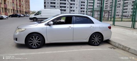 Toyota Corolla: 1.4 l 2008 il Sedan — Saray