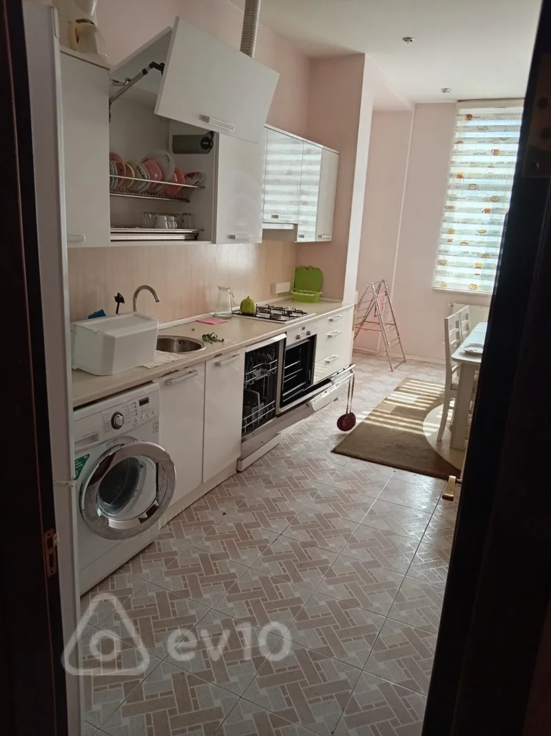 3 otaqlı mənzil, 120 m², Rəşid Behbudov küç. — kirayə — Mənzil, Bakı (7)