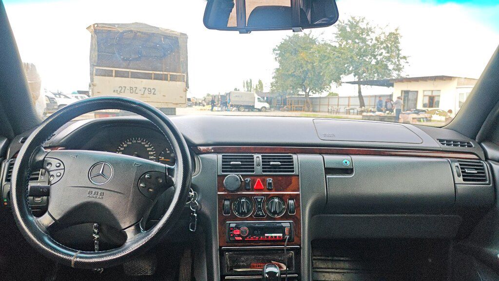 Mercedes E 220, 2.2 L, 2000 il, 394 425 km 99-DC-508 — Avtomobillər, Xaçmaz (3)