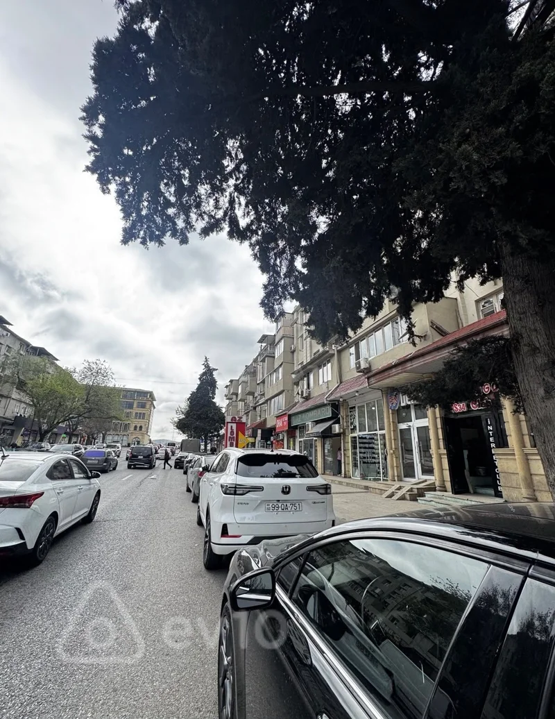 3 otaqlı mənzil, 50 m², Nazim Hikmət Küç — Bakı