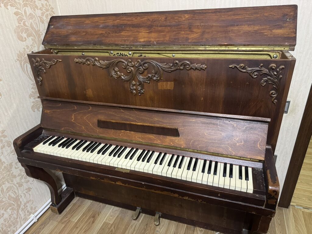 Salam pulsuz verilir Legnica upright piano - Marka/model: Legnica — Pianino və digər klaviş alətləri, Xırdalan (2)