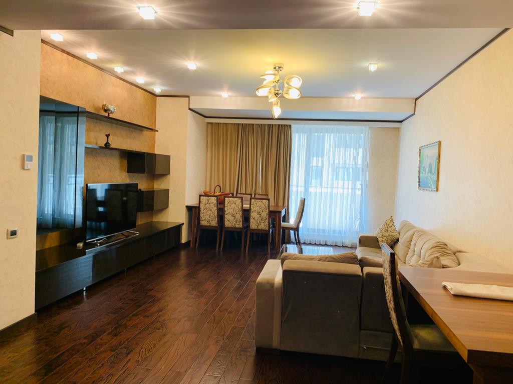 İcarəyə verilir 3 otaqlı yeni tikili 160 m² — Mənzil, Bakı (5)