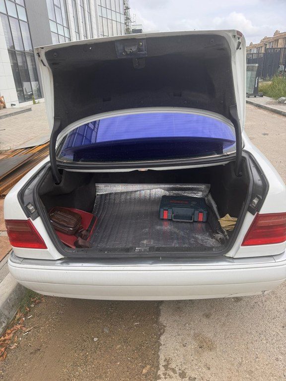 Mercedes E 300, 3.0 L, 1998 il, 650 000 km 99-KF-130 — Avtomobillər, Bakı (9)