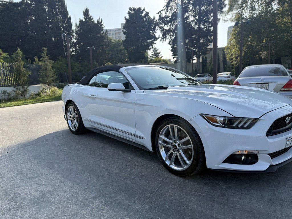 Ford Mustang, 2.3 L, 2017 il, 87 000 km — Avtomobillər, Bakı (3)