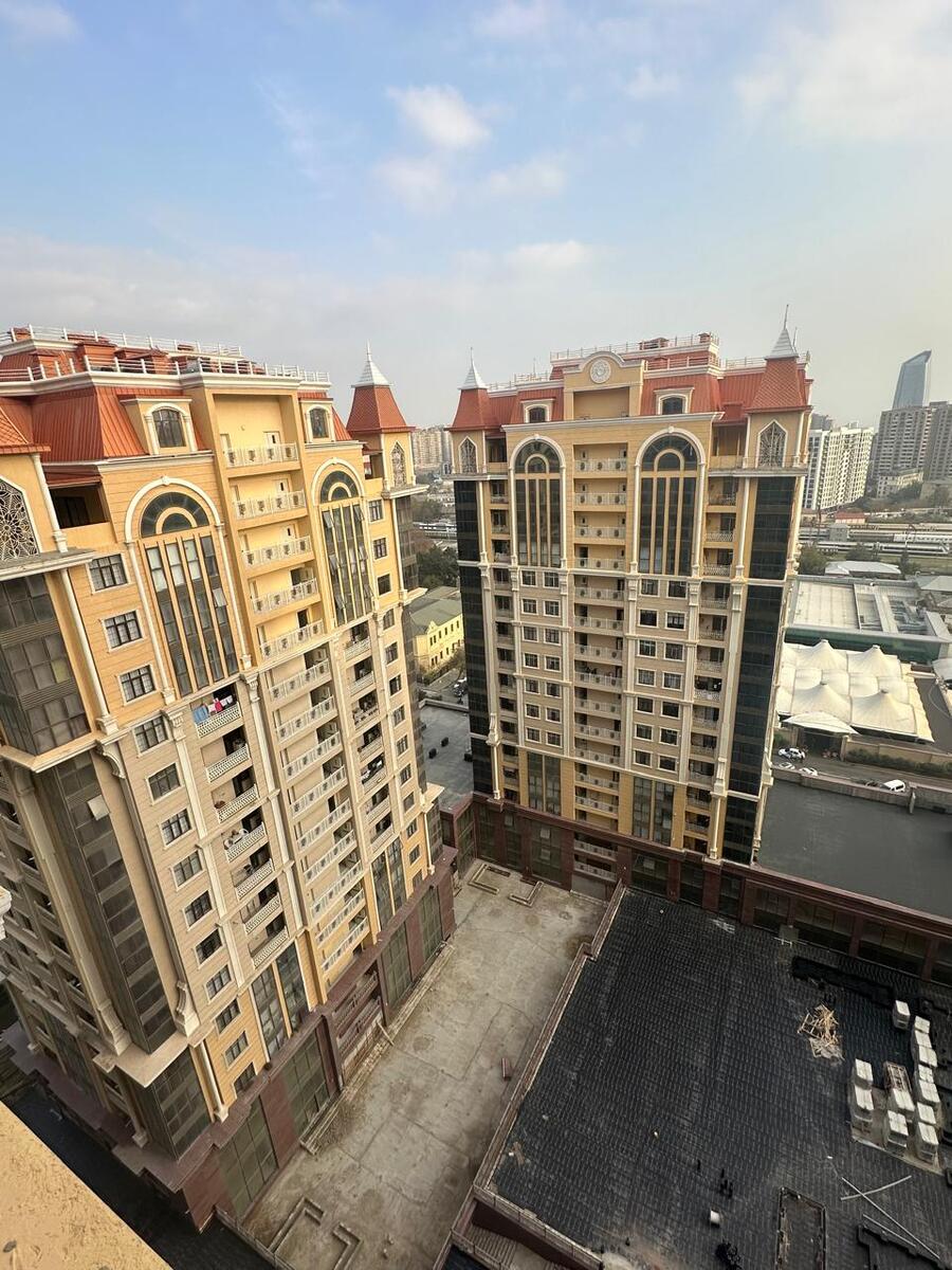 Satılır 4 otaqlı yeni tikili 231 m² — Mənzil, Bakı (6)