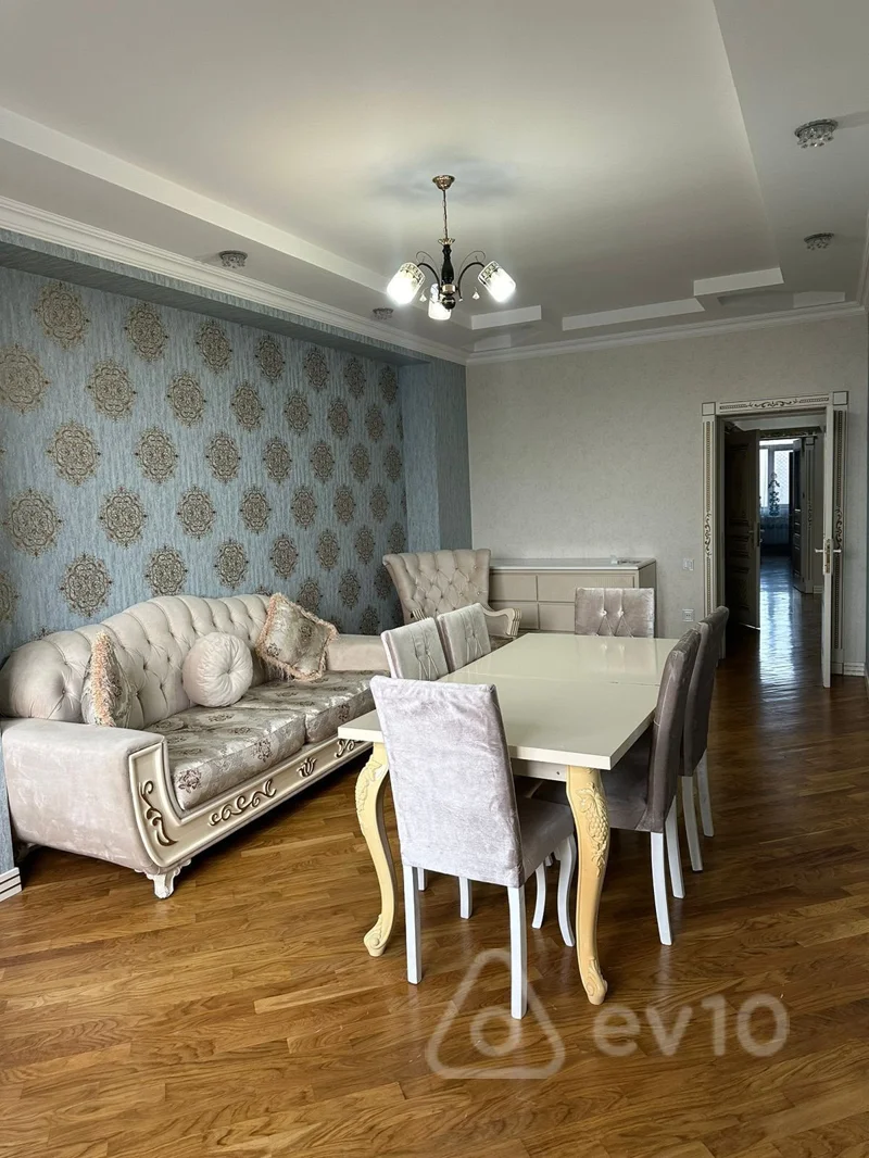 4 otaqlı mənzil, 180 m², Yeni Yasamal qes. — kirayə — Bakı