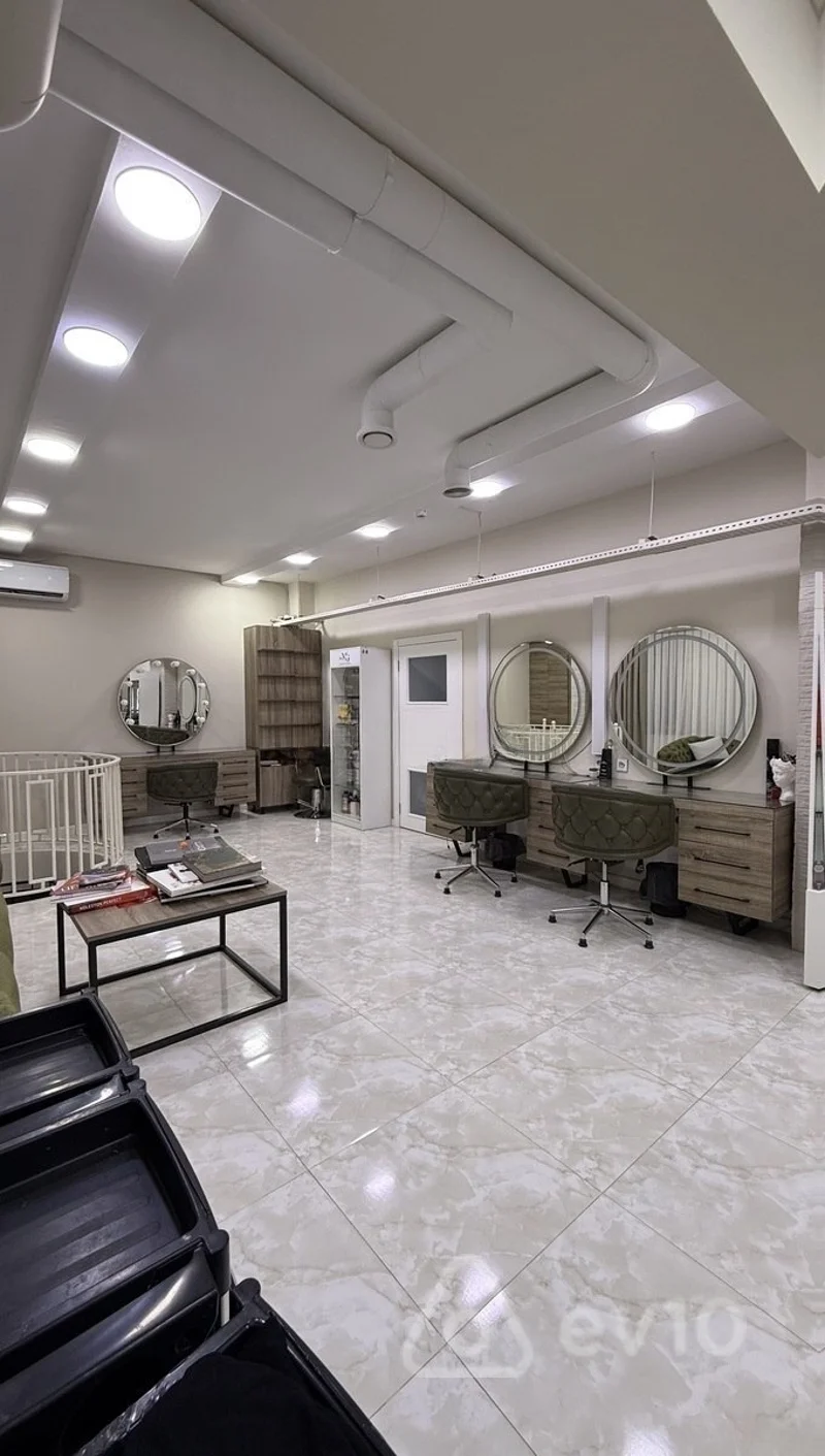 Obyekt, 220 m², Naxcani küçesi 32 — Əmlak, Bakı (3)