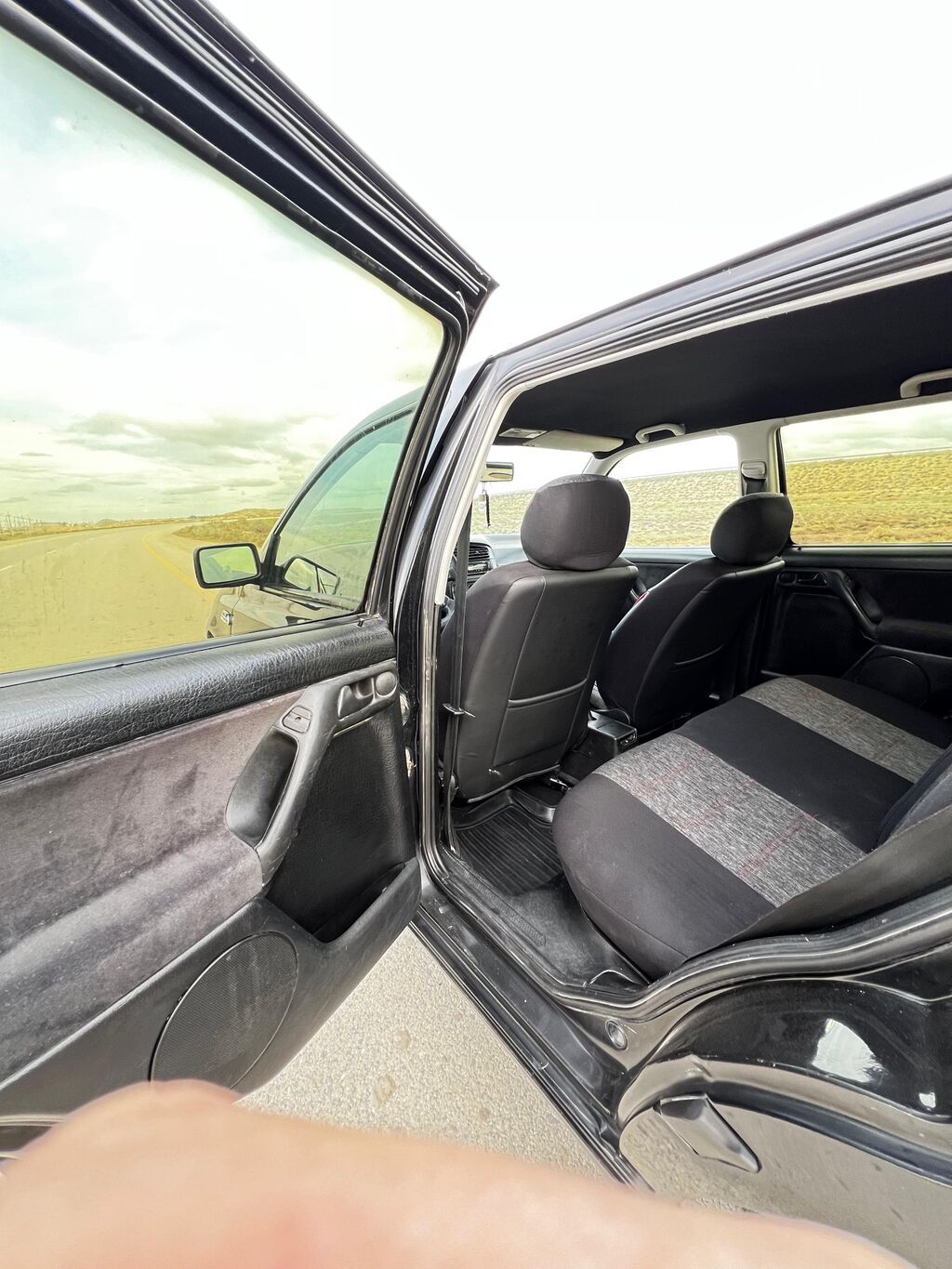 Volkswagen Golf: 1.8 l 1997 il Hetçbek 77-NP-651 — Avtomobillər, Bakı (7)