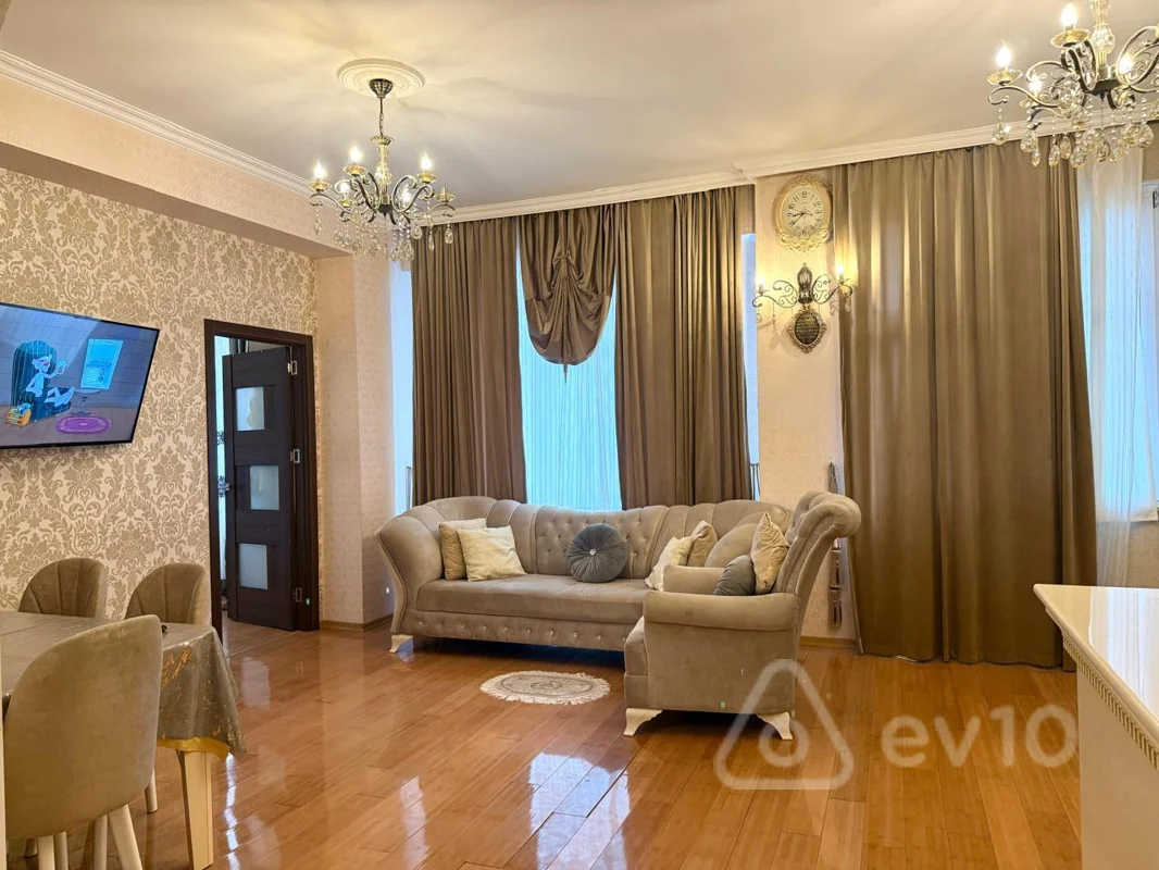 3 otaqlı mənzil, 70 m², Bakı ş., X.Natəvan küçəsi — Bakı