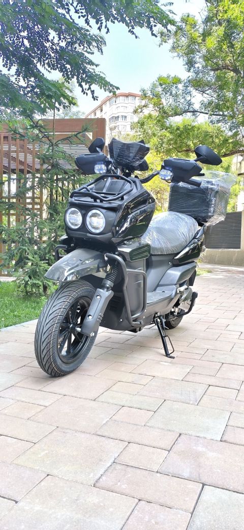 Kredıt VAR Şəhər və xidmət istifadəsi üçün funksional motoskuter — Bakı