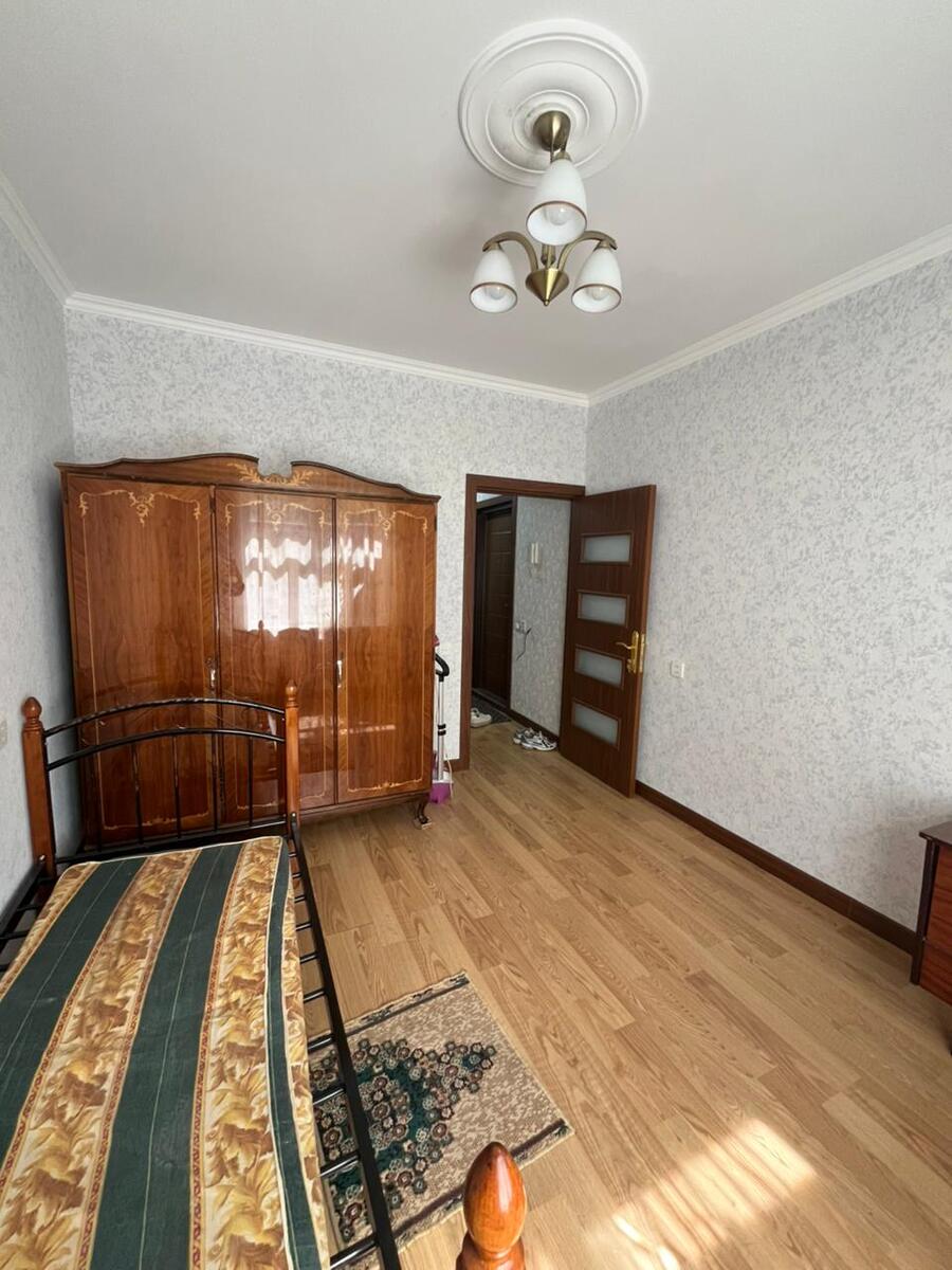 Satılır 4 otaqlı köhnə tikili 100 m² — Mənzil, Bakı (6)