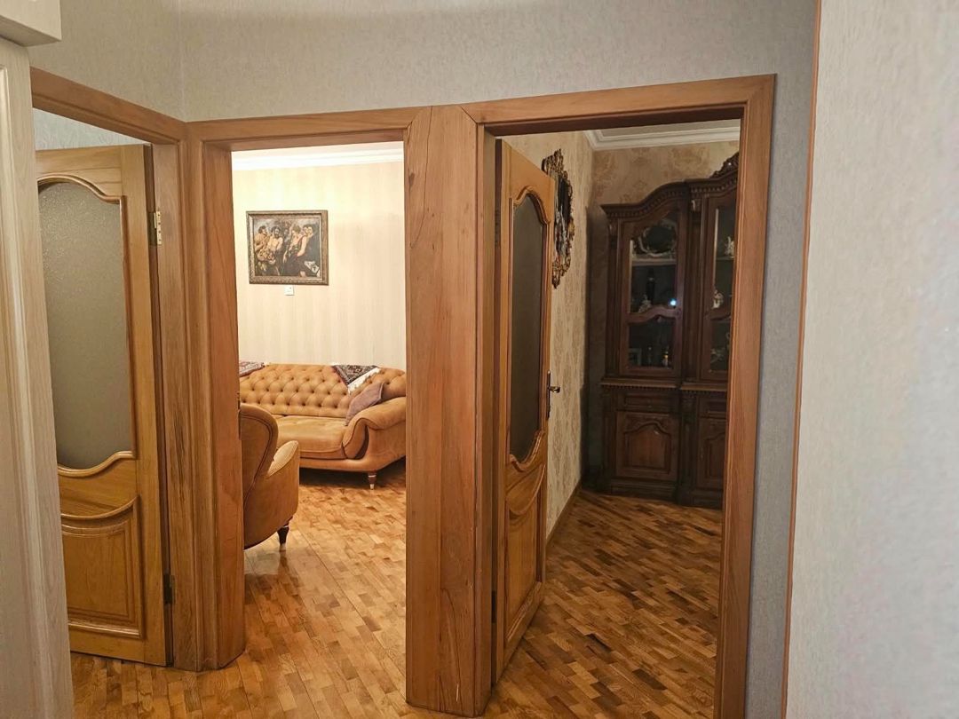 Satılır 4 otaqlı köhnə tikili 100 m² — Mənzil, Bakı (5)