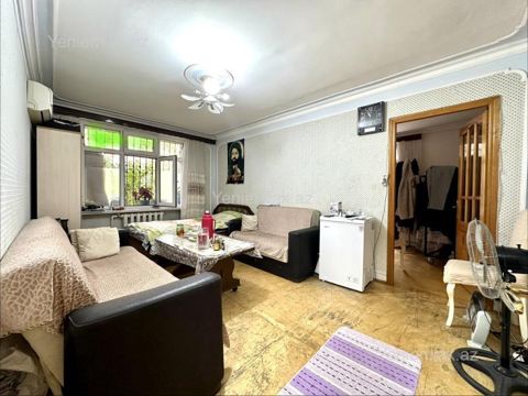 Satılır 2 otaqlı Bina evi menzil (Köhnə tikili), 45 m², Nizami rayonu — Bakı