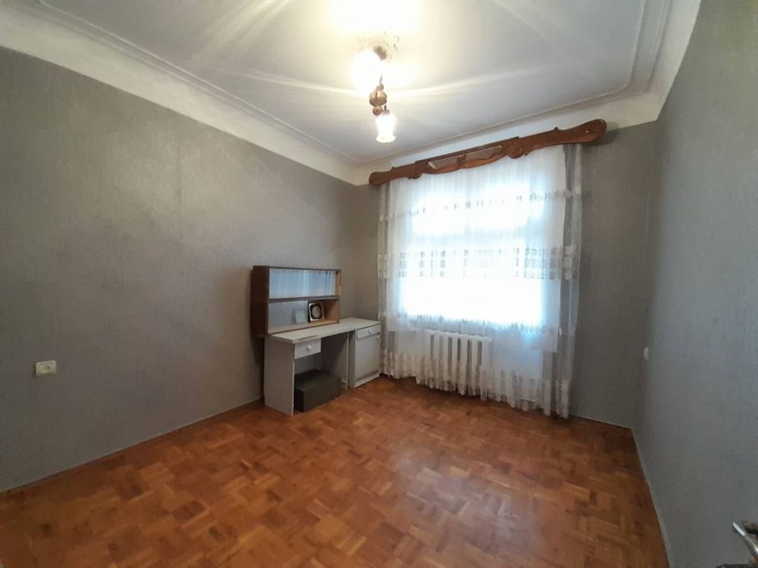 İcarəyə verilir 4 otaqlı köhnə tikili 99 m² — Mənzil, Bakı (3)