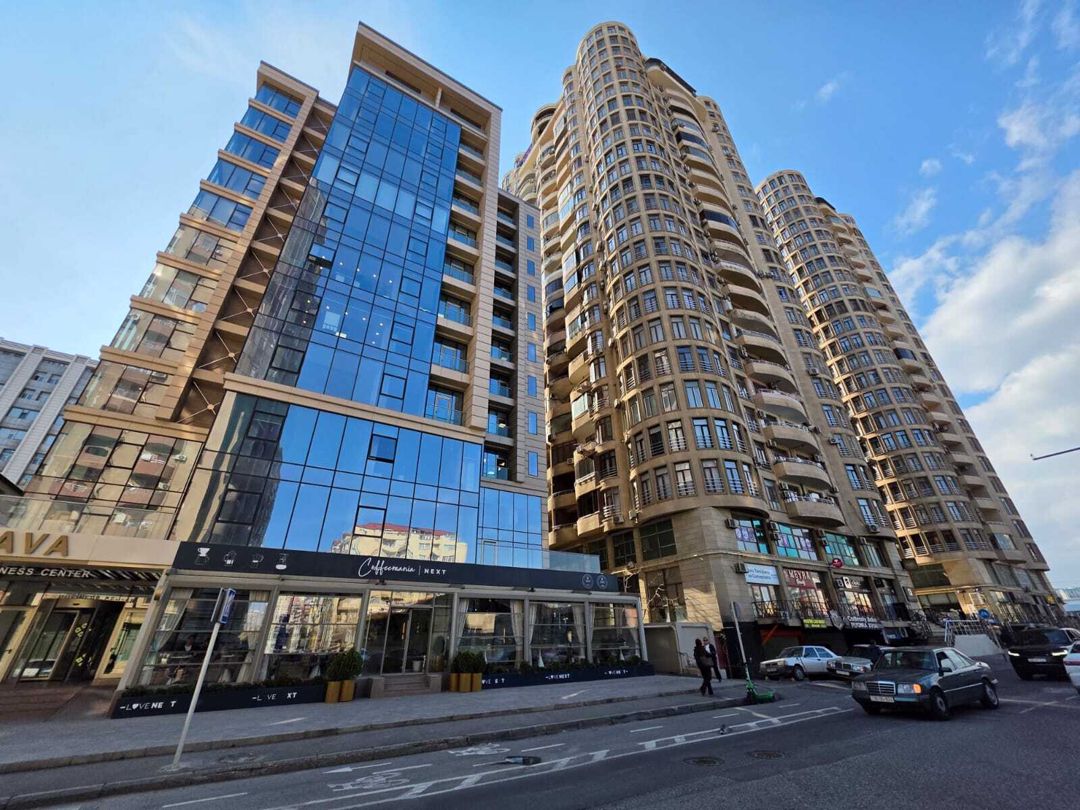 Satılır 4 otaqlı yeni tikili 229 m² — Mənzil, Bakı