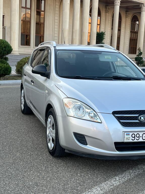 Kia Ceed SW, 1.4 L, 2008 il, 280 000 km — Avtomobillər, Ucar (2)