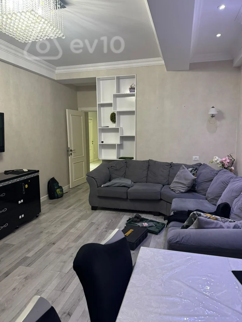 3 otaqlı mənzil, 120 m², Abbas Mirzə Şərifzadə küç. — kirayə — Bakı