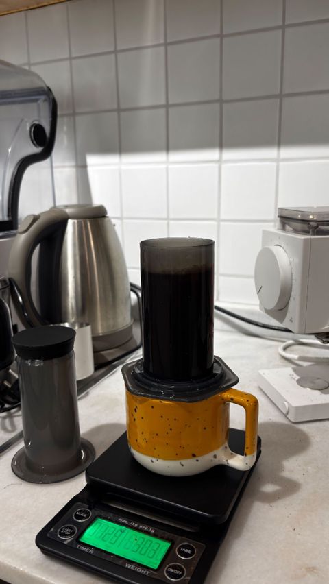 Tek tekde satilir dest kimi de Grinder tezekimi 50 azn yenisi — Bakı