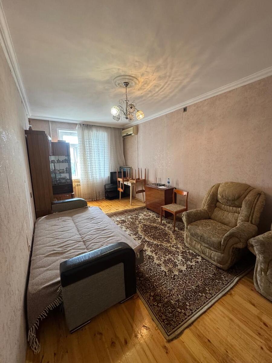 Satılır 2 otaqlı köhnə tikili 70 m² — Mənzil, Bakı (2)