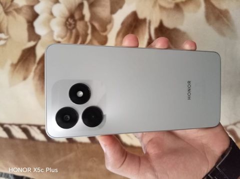 Honor 5c, rəng - Gümüşü — 200 ₼ · Saray · Honor Honor 5c, rəng - Gümüşü — Saray