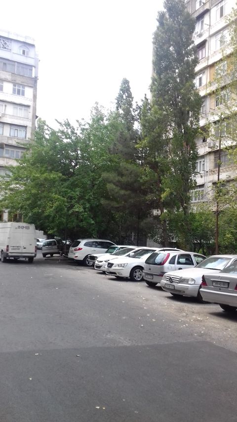 Satılır 5 otaqlı köhnə tikili 115 m² — 325 000 ₼ · Bakı · Mənzil Satılır 5 otaqlı köhnə tikili 115 m² — Bakı