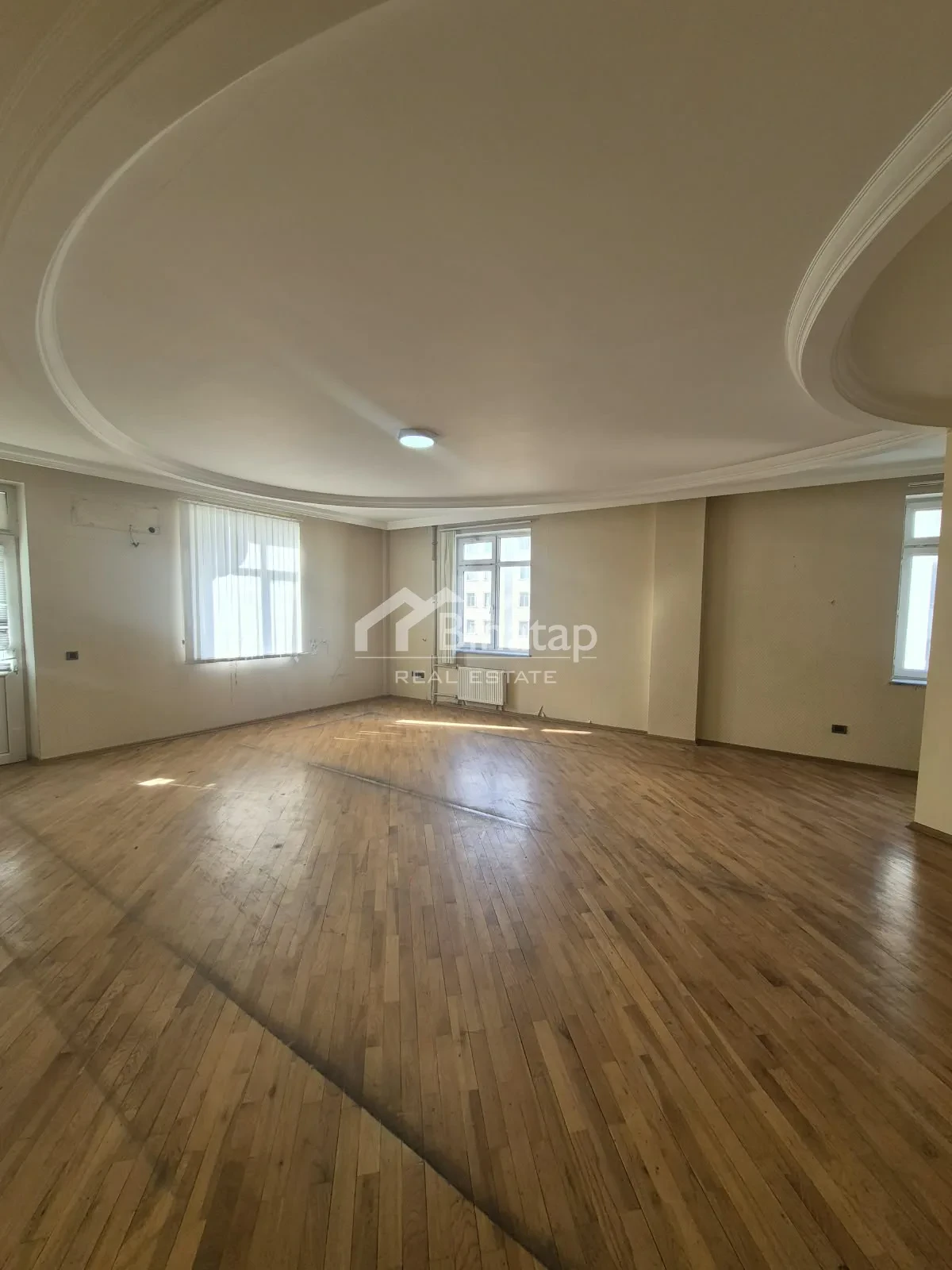 Satılır 4 otaqlı yeni tikili 168 m², Yasamal rayonu — Bakı