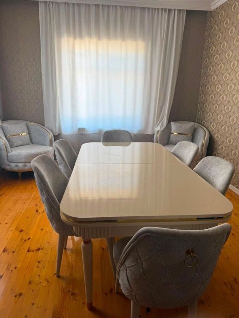 Masa dəsti satılır 750₼. Demək olar ki yenidir. Ünvan — 750 ₼ · Bakı · Mebel Masa dəsti satılır 750₼. Demək olar ki yenidir. Ünvan — Bakı