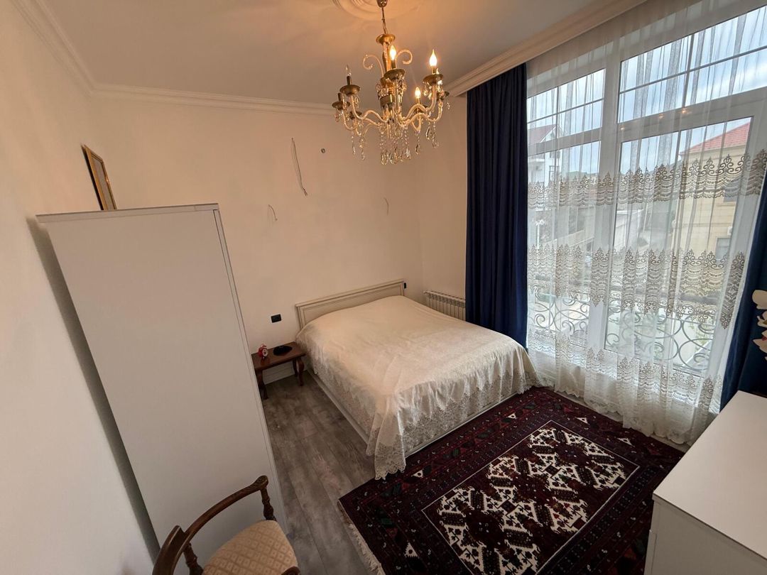 Satılır 7 otaqlı həyət evi/bağ evi 350 m² — Ev, villa, Bakı (12)