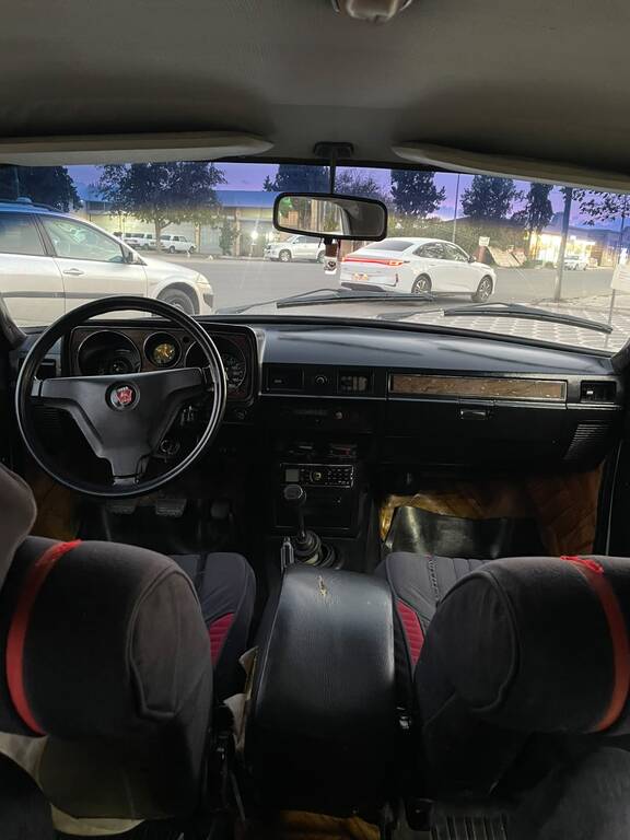 GAZ 24 "Volga", 2.5 L, 1989 il, 15 000 km 51-BF-775 — Avtomobillər, Gəncə (3)